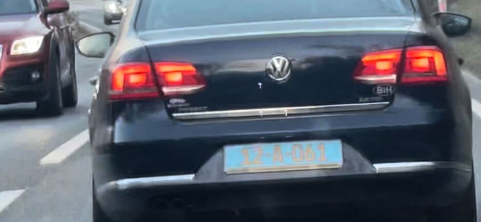 Diplomatske registarske oznake