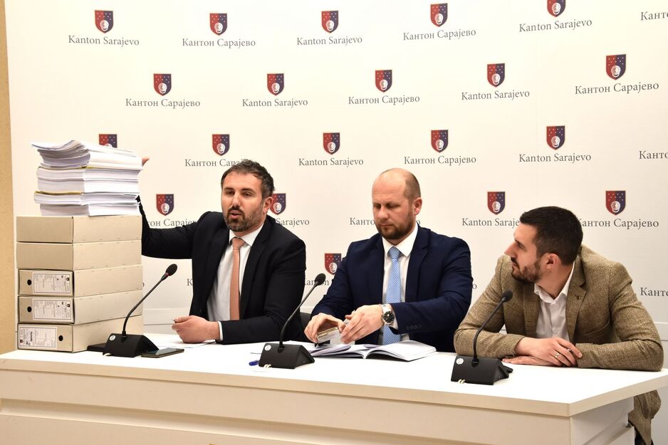 Igor Stojanović, Elvedin Okerić i Vibor Handžić (Foto: Vlada KS)