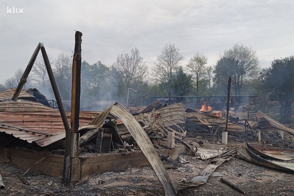 Vatra je nanijela veliku štetu (Foto: Klix.ba)