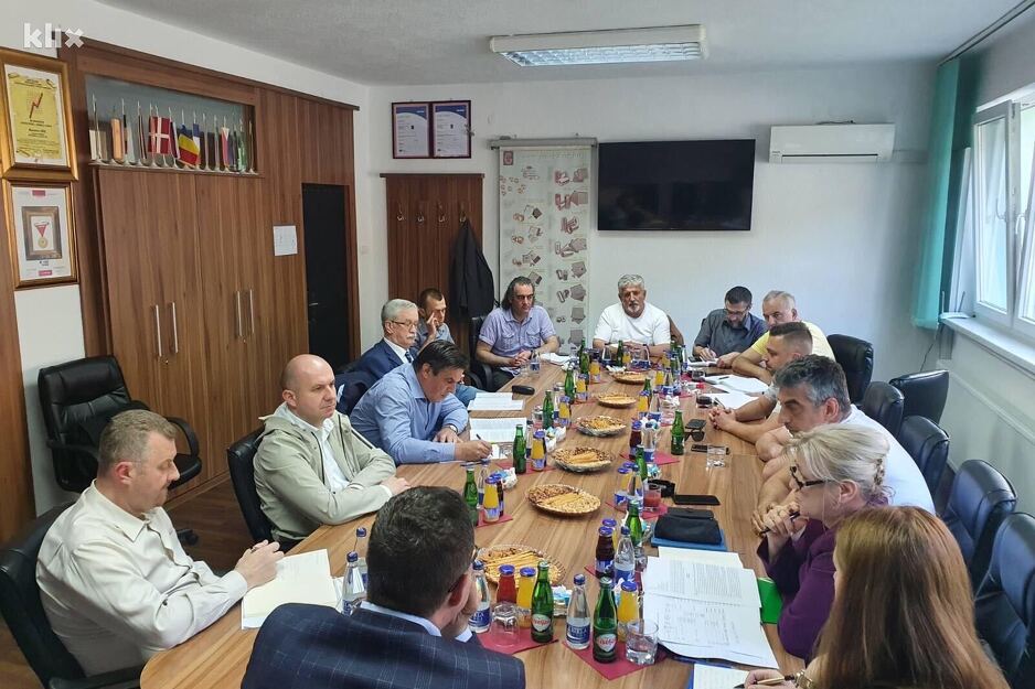 Sastanak u Ginexu (Foto: Klix.ba)