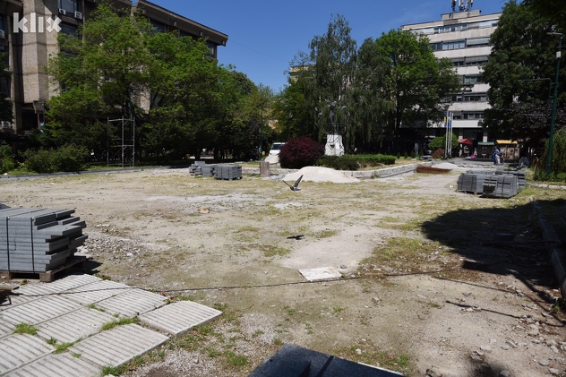 Nastavljena sanacija Trga oslobođenja - Alija Izetbegović (Foto: T. S./Klix.ba)