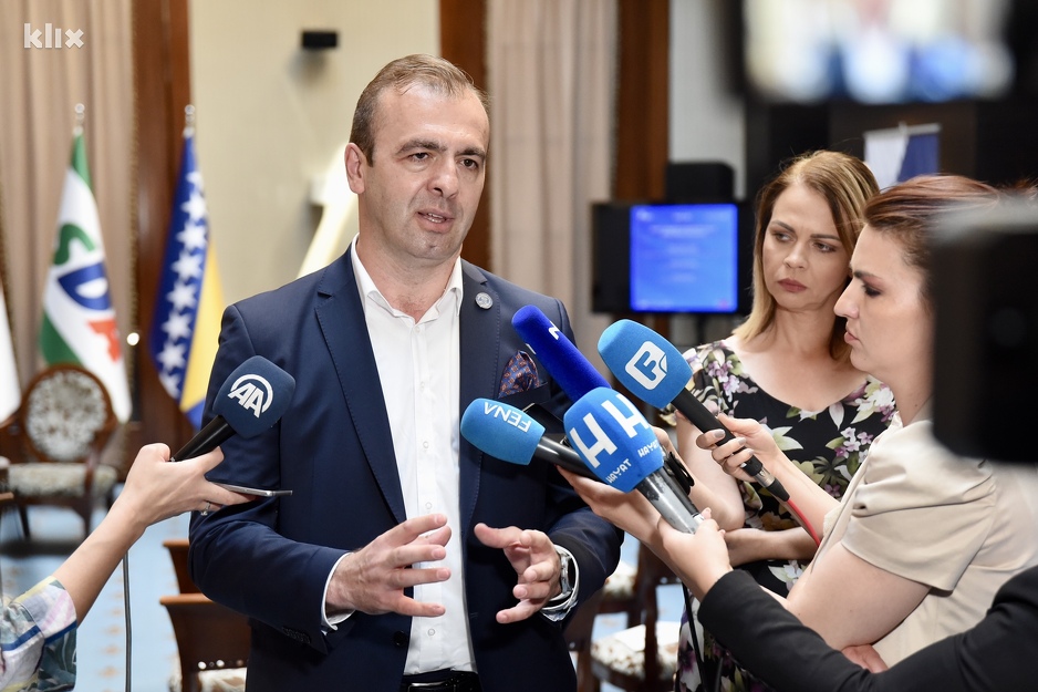 Turčalo: Susjedne države pokušavaju urušiti institucije u BiH (Foto: T. S./Klix.ba)