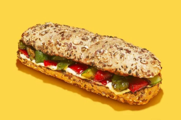 Ovo je sendvič kojeg je Alex naručio