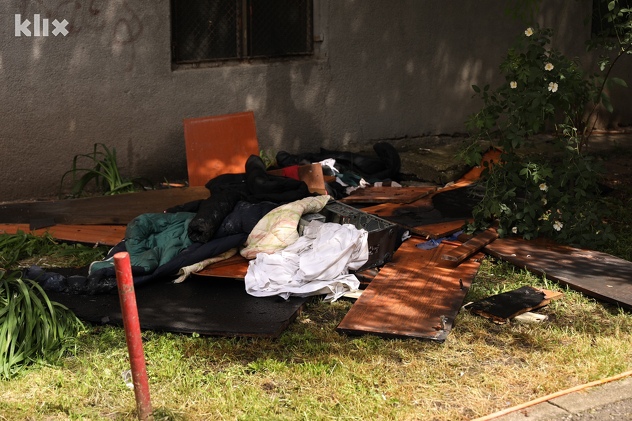 Požar u stambenoj zgradi u sarajevskom naselju Grbavica (Foto: I. L./Klix.ba)