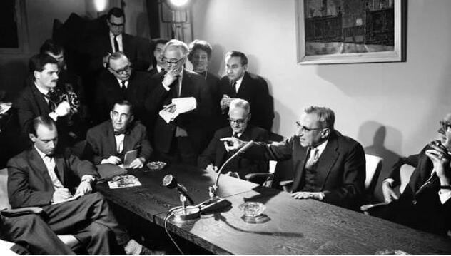 Nieuwspoort, 12 mart 1962. (Foto: Harry Pot)