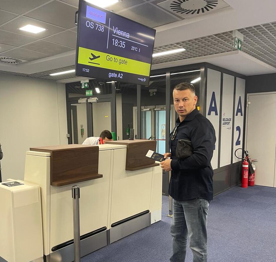 Nešić kupuje kartu za Brisel