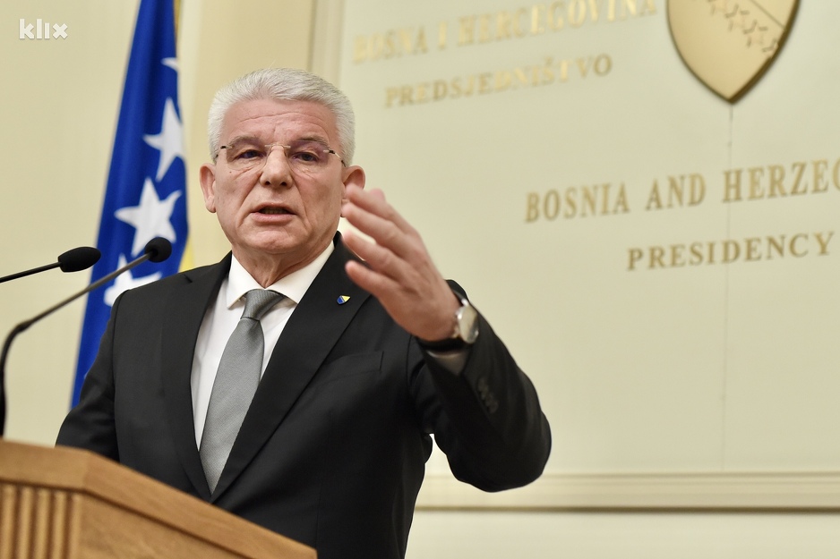 Džaferović: Ne može se miješati u unutrašnje odnose u Bosni i Hercegovini (Foto: T. S./Klix.ba)