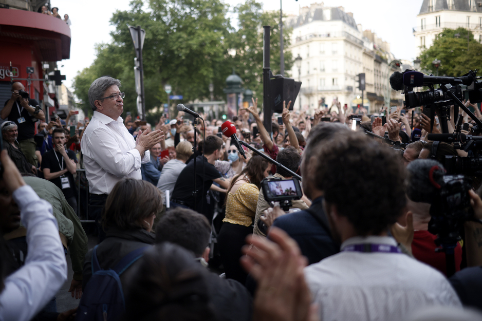 Jean-Luc Melenchon se nakon izbora obratio simpatizerima (Foto: EPA-EFE)