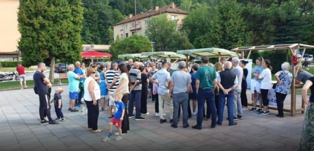 Protestno okupljanje u Novom Travniku (Foto: Nove-info.com)