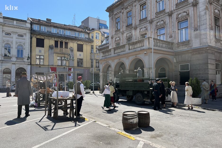 Jedna od ključnih scena odigrala se ispred Doma Oružanih snaga BiH