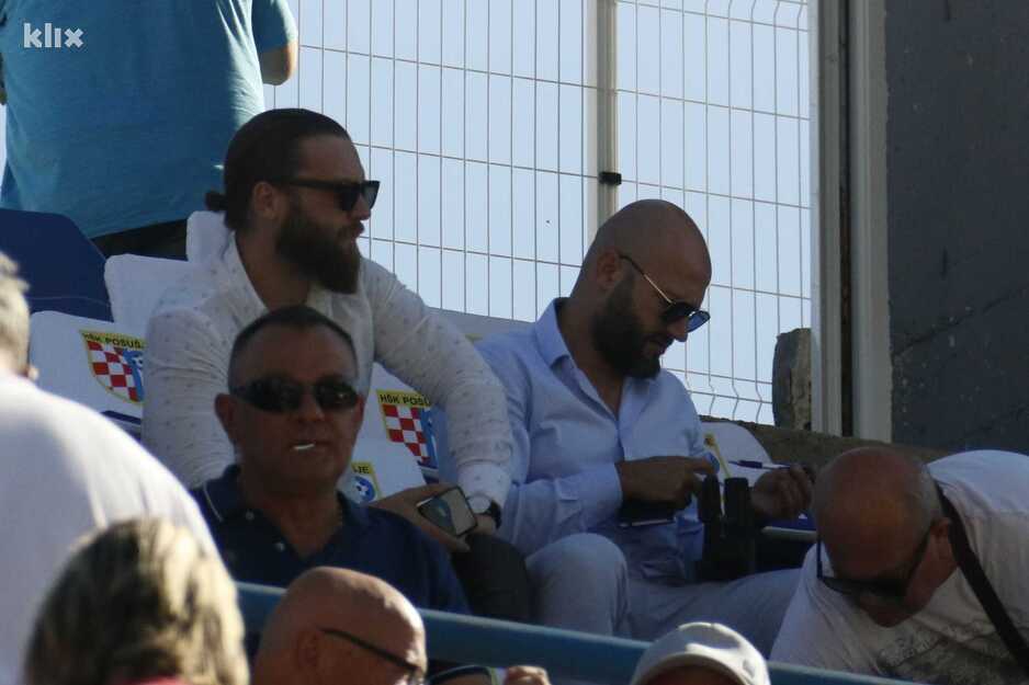 Emir Hadžić na tribinama u Posušju