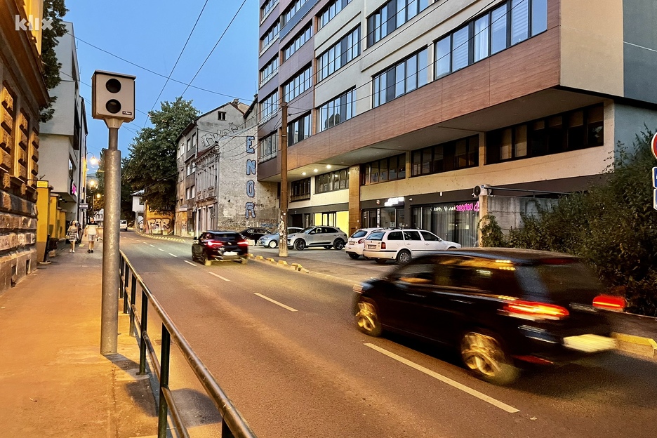 Radar u ulici Hamdije Kreševljakovića (Foto: D. S./Klix.ba)