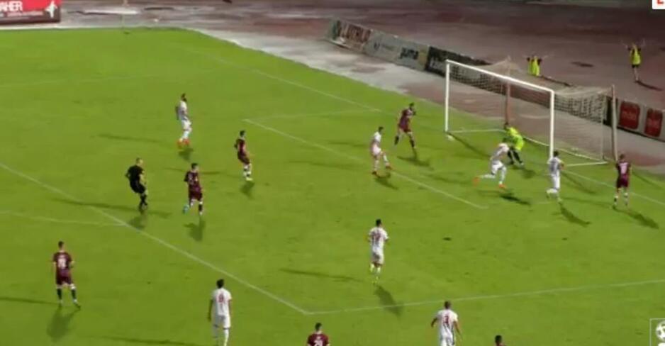 Trenutak kada je Mulahusejnović postigao gol za poravnanje Sarajeva