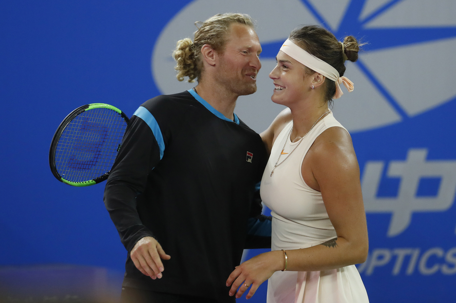Dmitri Tursunov i ruska teniserka Arina Sabalenka (Foto: EPA-EFE)