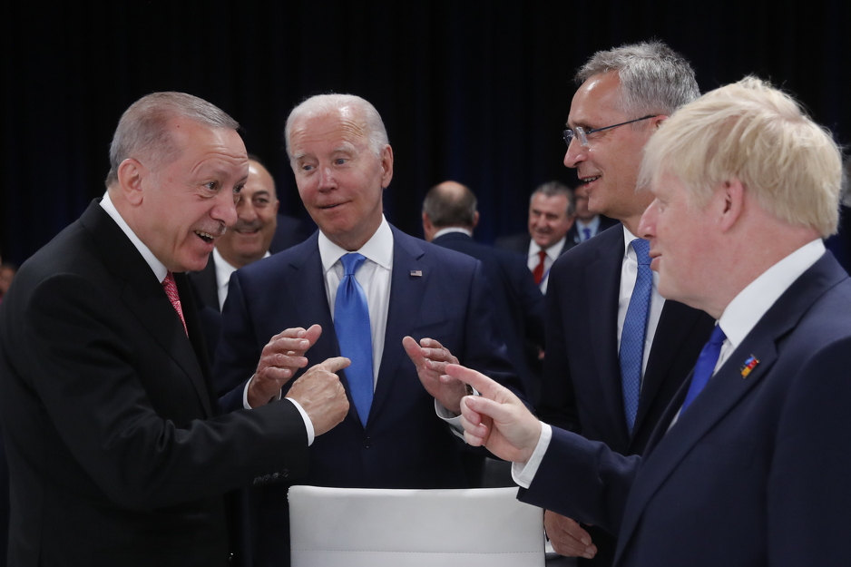 Fokus NATO-a definitivno je na Erdoganu (Foto: EPA-EFE)