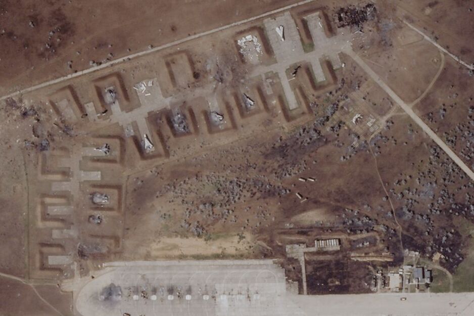 Baza Saky nakon eksplozija i požara (Foto: Planet Labs)