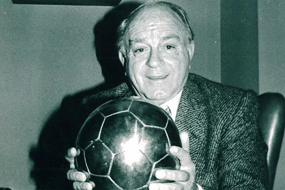 Di Stefano pozira sa Zlatnom loptom