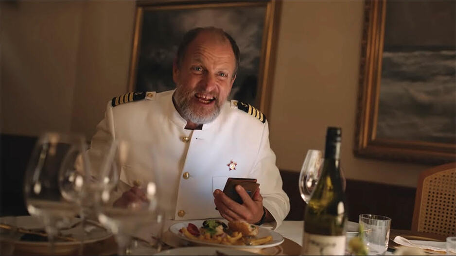 Woody Harrelson kao Kapetan u filmu 