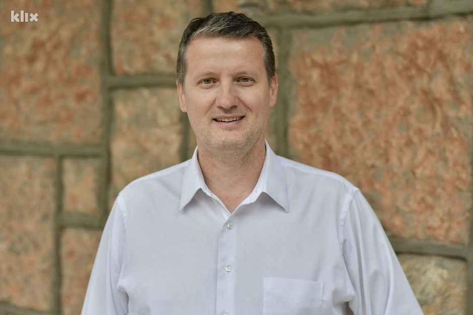 Predsjednik Nezavisnog bloka Senad Šepić (Foto: I. Š./Klix.ba)