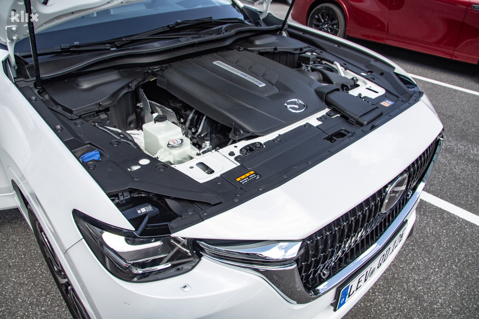 Motori su smješteni uzdužno. (Foto: Klix.ba)