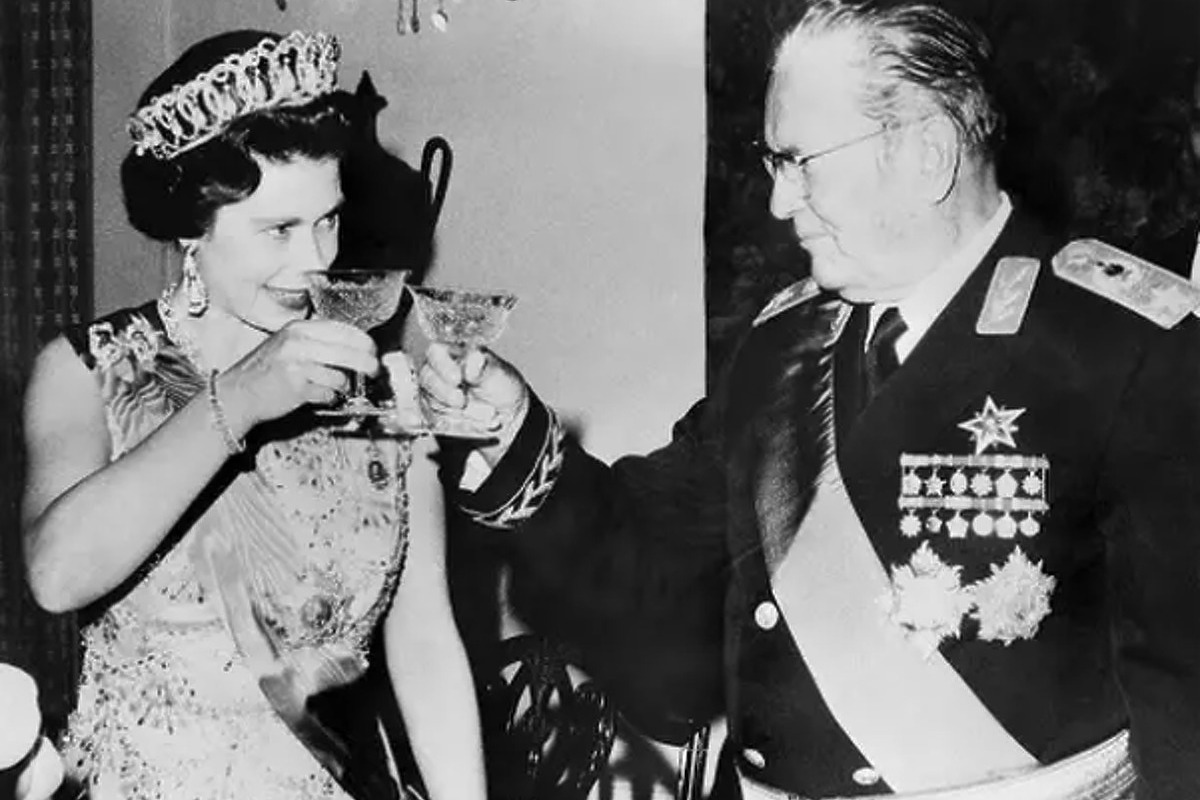 Kraljica Elizabeta II i Josip Broz Tito