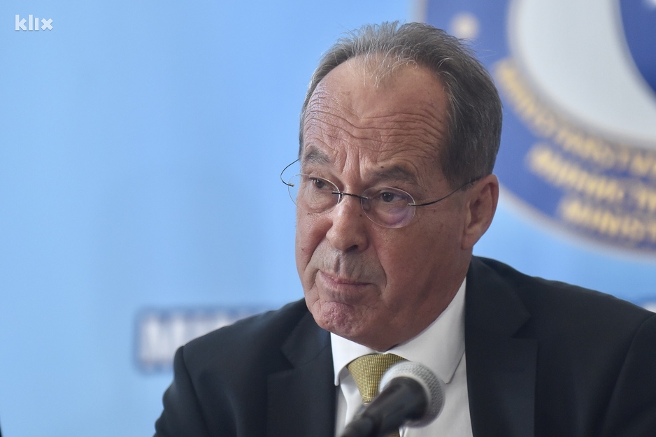 Ministar odbrane BiH Sifet Podžić (Foto: T. S./Klix.ba)