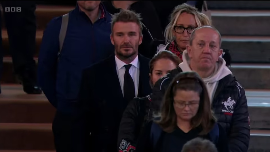 David Beckham bio je emotivan po samom približavanju kraljicinom lijesu (Foto: BBC)