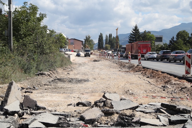 Gradilište dionice kojom se spajaju autoput i Deveta transverzala (Foto: I. L./Klix.ba)