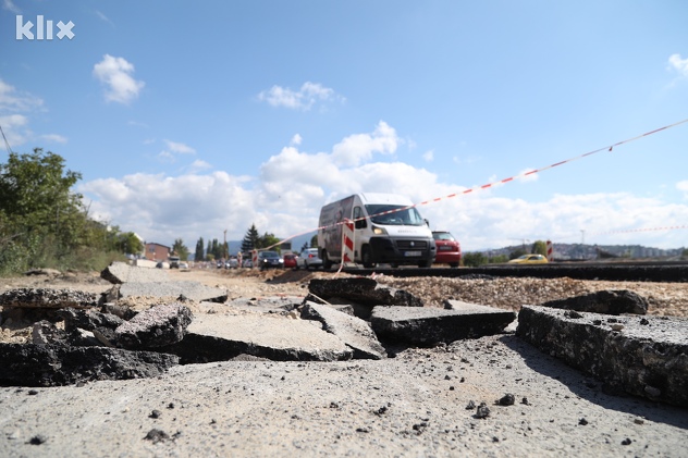 Gradilište dionice kojom se spajaju autoput i Deveta transverzala (Foto: I. L./Klix.ba)