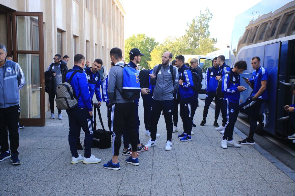 Konferencija za medije je zakazana za 18:30 sati po lokalnom vremenu, a trening će početi u 19:00 sati (Foto: Nogometni savez Bosne i Hercegovine)