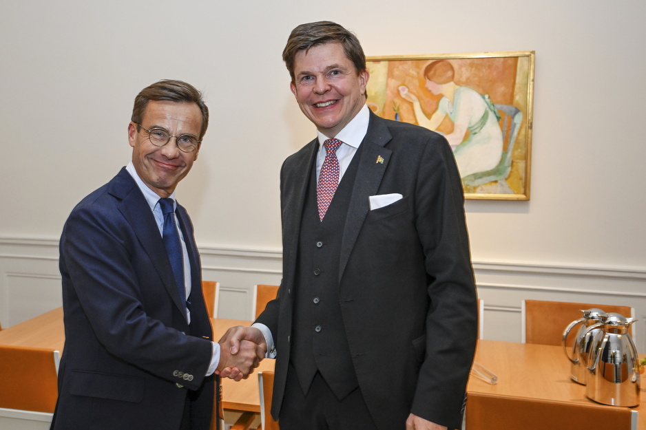 Predsjednik Umjerene partije Ulf Kristersson (lijevo) (Foto: EPA-EFE)