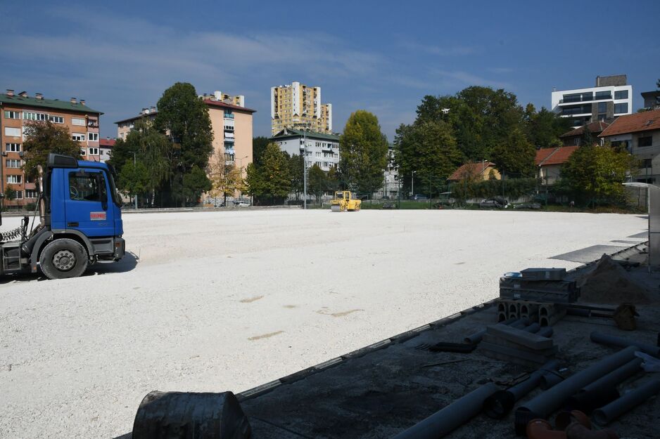 Na ovom sportskom terenu godišnje se odigra blizu 300 utakmica, a koristi ga blizu 24.000 mladih naraštaja