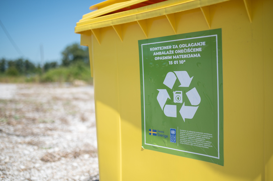 Kontejner za odlaganje ambalaže od pesticida