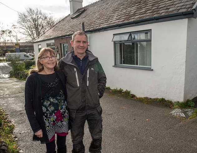 Clwyd i Anwen Howatson (Foto: Daily Post Wales)