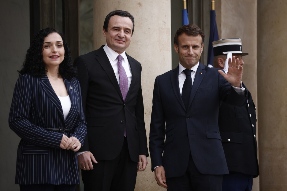 Vjosa Osmani, Albin Kurti i Emmanuel Macron (Foto: EPA-EFE)