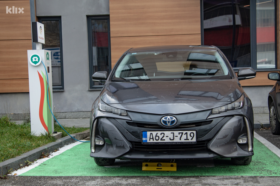 ProCredit Charging Station Sarajevo - Hotel Ibis (Foto: E. Z./Klix.ba)