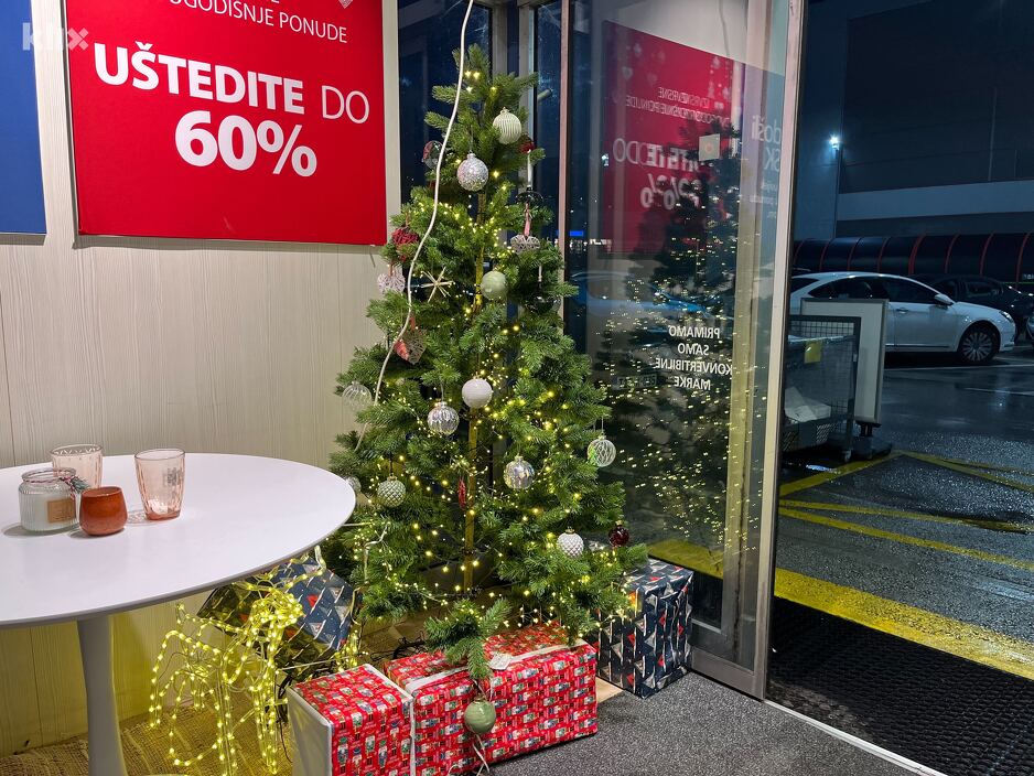 Novogodišnja jelka u Jysku