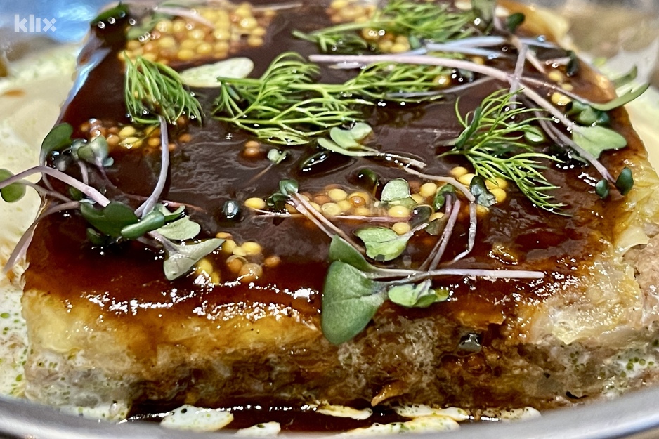 Polagana sarma iz Munchiesa odmah će vas osvojiti (Foto: I. Š./Klix.ba)