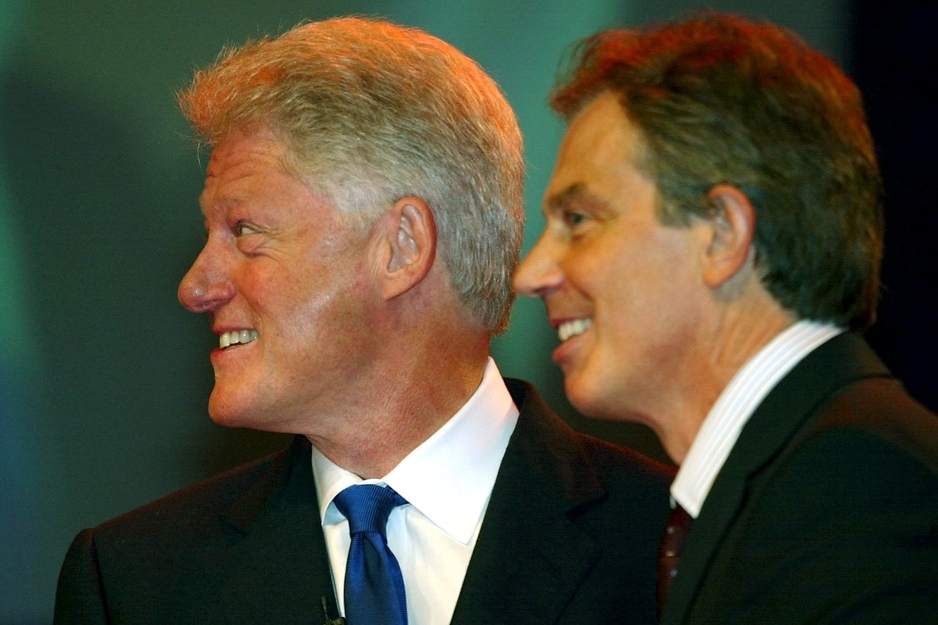 Bill Clinton i Tony Blair (Foto: EPA-EFE)