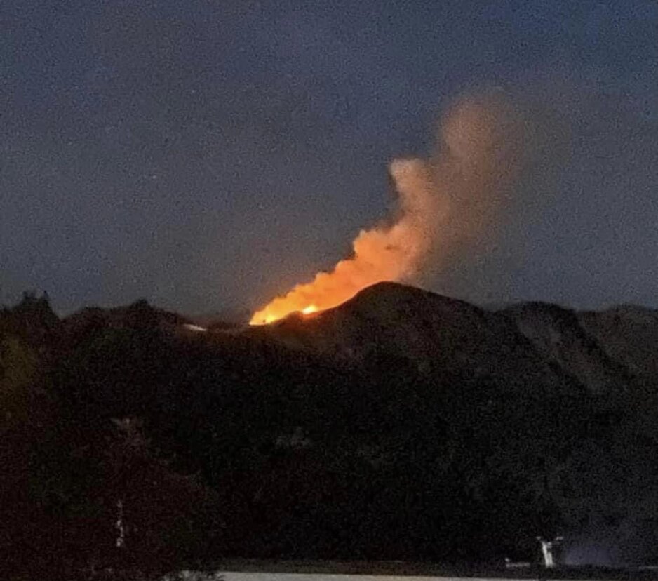 Požar izbio 1. januara, i to 10 minuta nakon ponoći (Foto: Twitter)