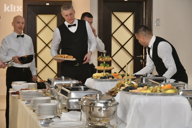 Večera na božićnom prijemu (Foto: I. Š./Klix.ba)
