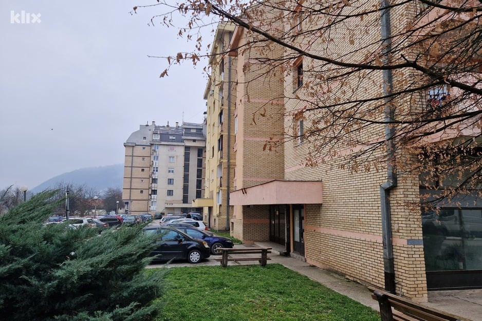 Zgrada u kojoj živi Almir Raščić sa porodicom (Foto: Klix.ba)
