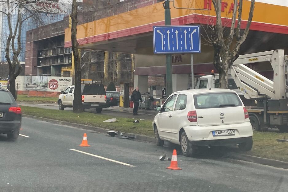 Saobraćajna nesreća kod Stupske petlje u Sarajevu (Foto: Klix.ba)
