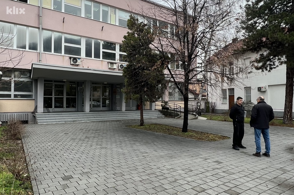 Sjedište Zavoda zdravstvenog osiguranja TK (Foto: A. K./Klix.ba)