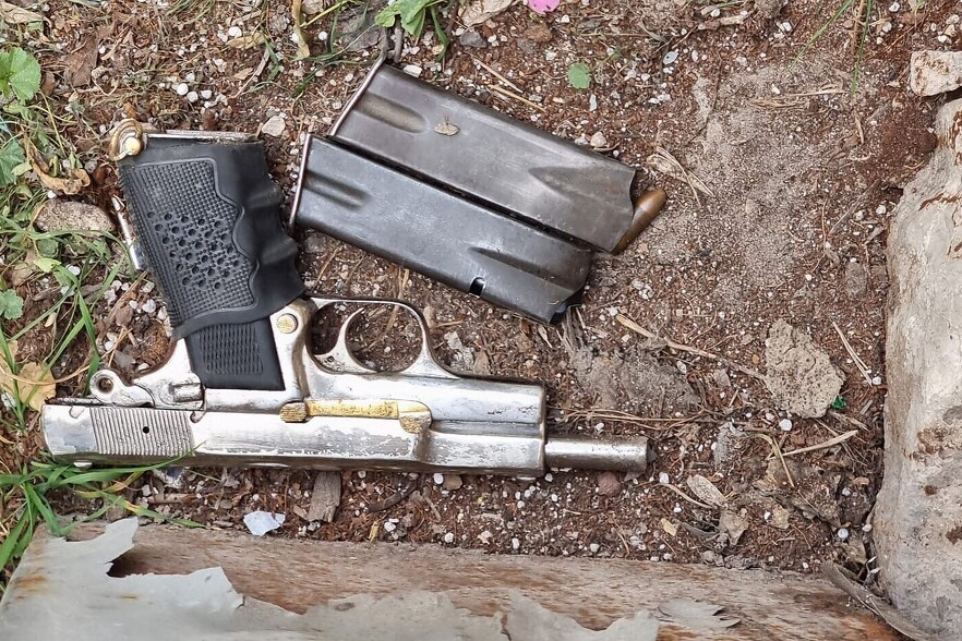 Pištolj koji je korišten tokom napada (Foto: Izraelska policija)