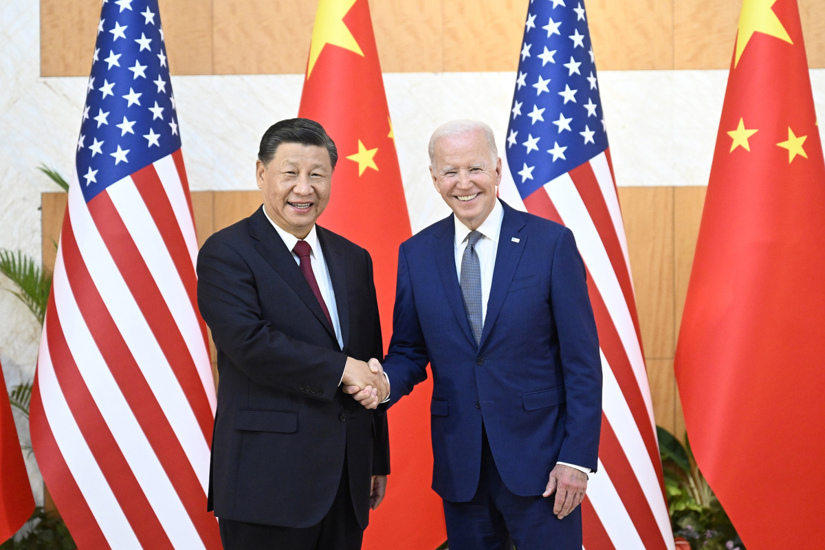Xi Jinping i Joe Biden na samitu G20 (Foto: EPA-EFE)