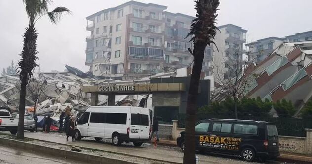 Stambeni kompleks Guclu Bahce City nakon zemljotresa (Foto: Twitter)