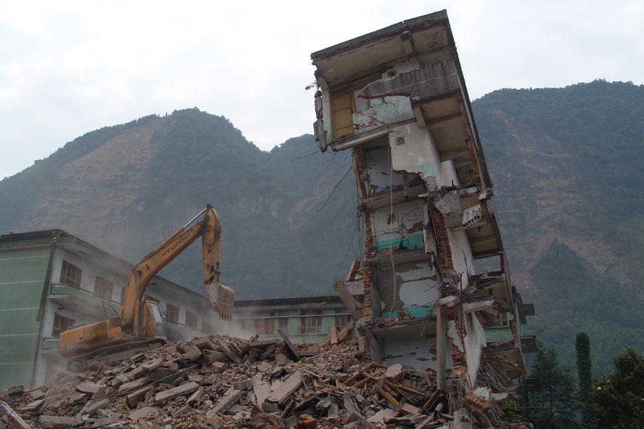 Srušeni stambeni blok u Wenchuanu (Foto: Wikipedia)