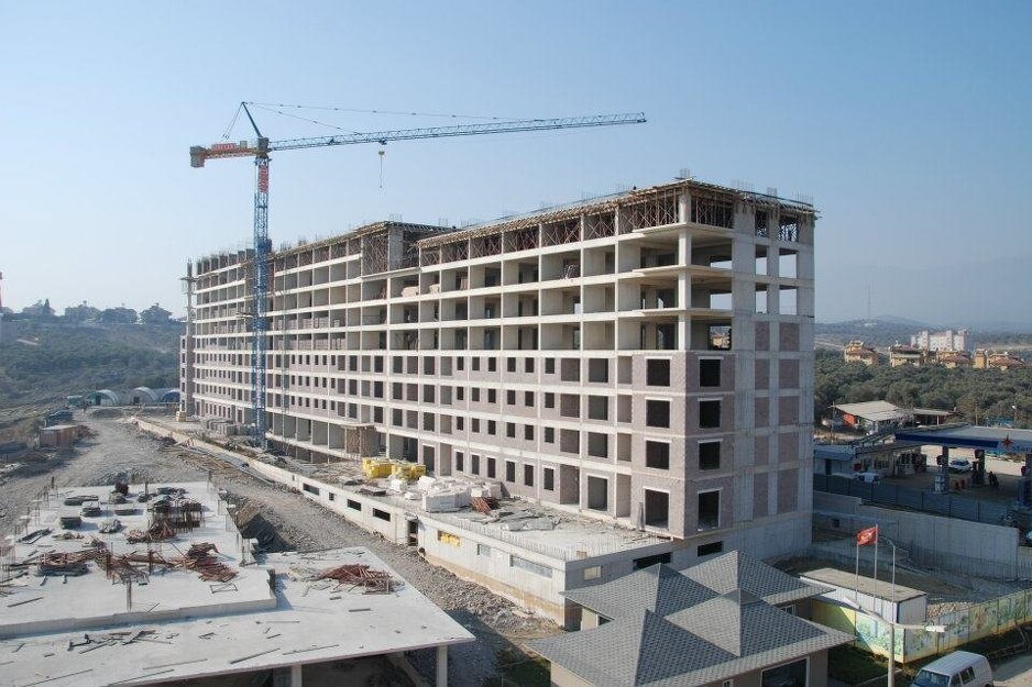 Ronesans Residencea u vrijeme izgradnje