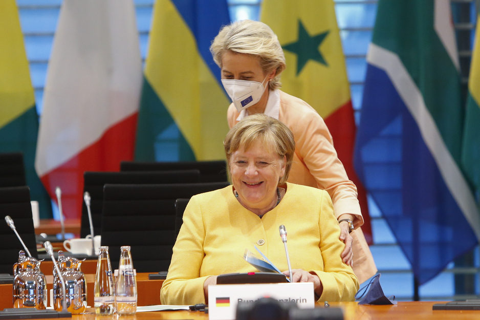 Merkel je imala veliko povjerenje u Von der Leyen (Foto: EPA-EFE)